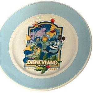 NET Rare Disney Land Diamond Celebration Plate Winnie The Pooh, Genie
